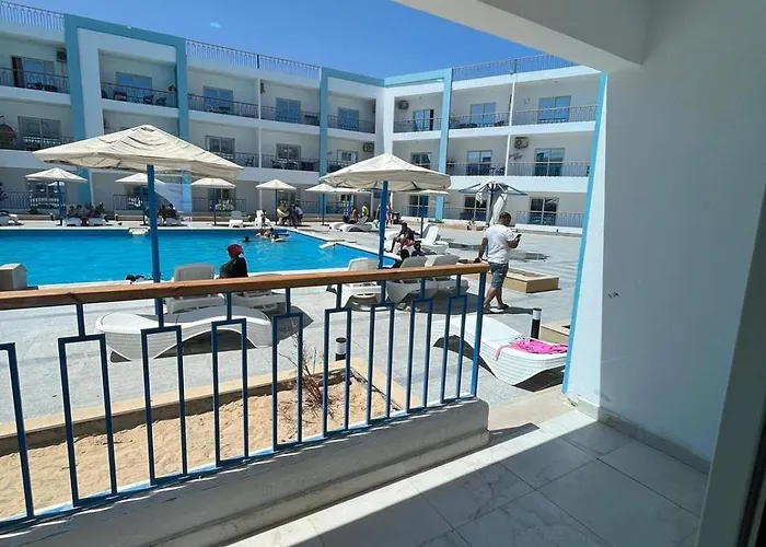 Apartment ميراج باي هوليداي هوم *